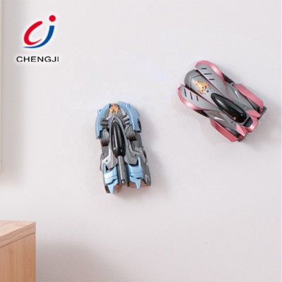 2.4G Watch Wireless Remote Control Wall RC Climbing Car, 2020 New RC Stunt Car Climbing Toy With Light